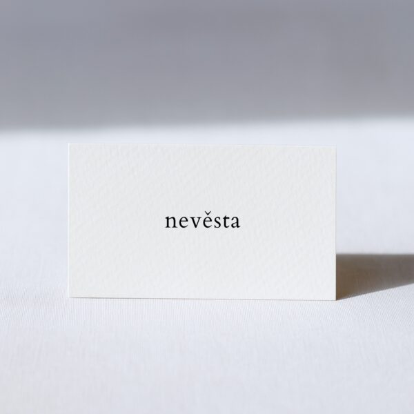 minimalistické svatební jmenovky