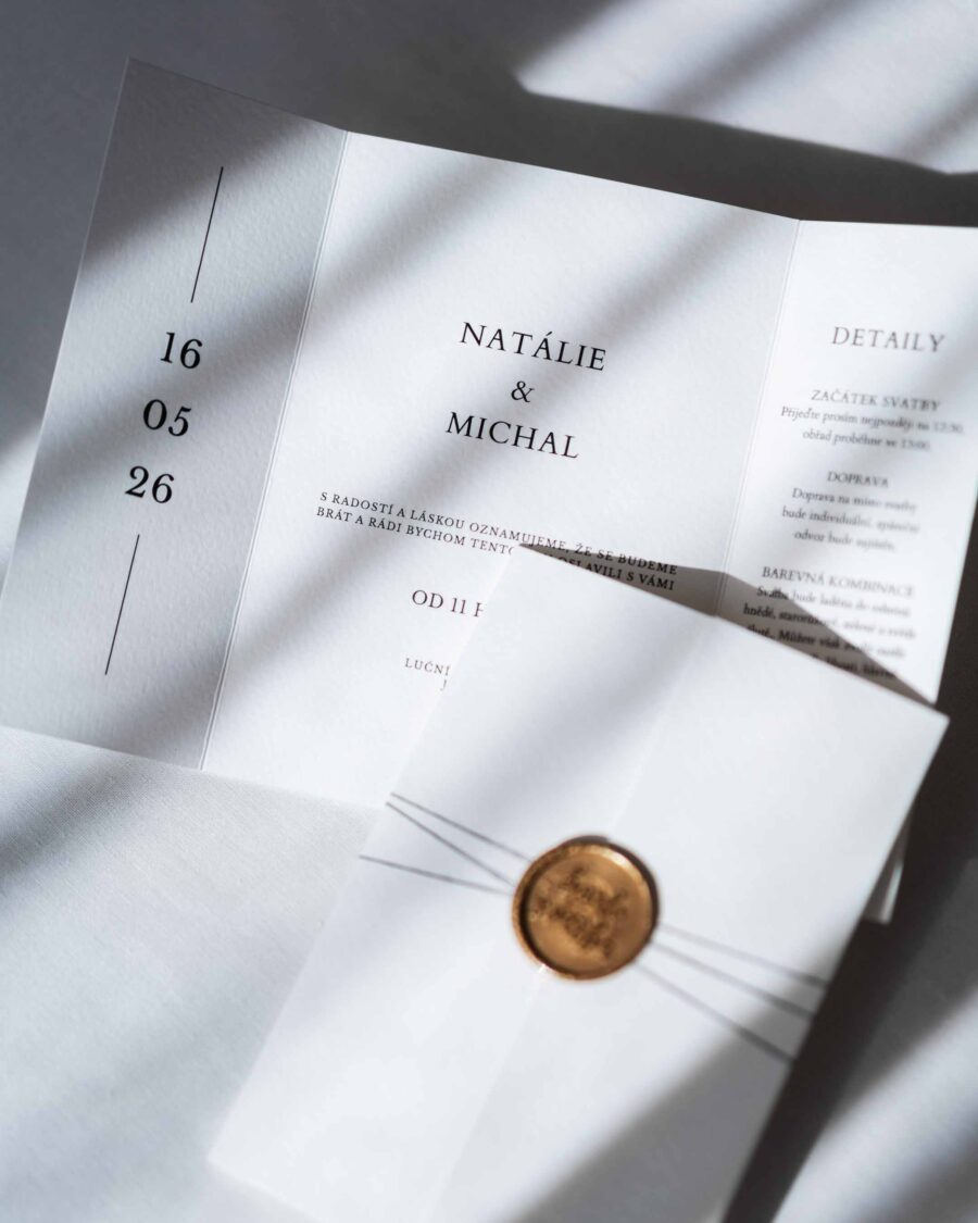 skládané svatební oznámení s pečetí minimalism